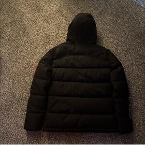 Men's Sleek Black Hooded Puffer Jacket